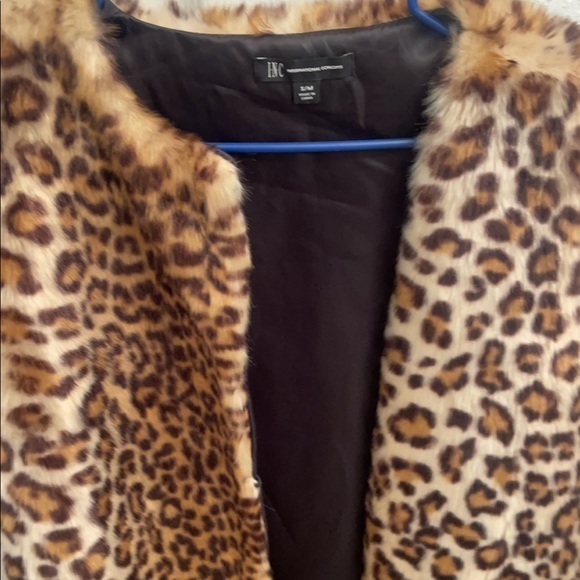 Inc international Concepts animal print vest - Picture 3 of 4